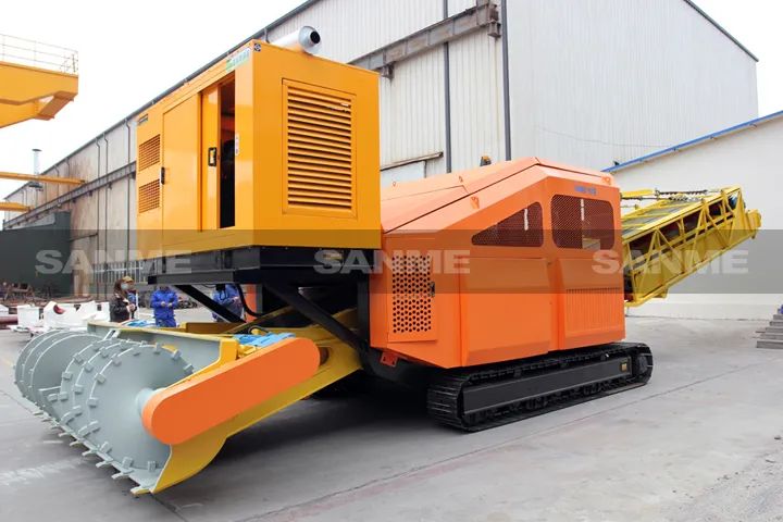 顛覆傳統(tǒng)裝車方式，山美履帶式取料機助您實現(xiàn)降本增效、節(jié)能減排！